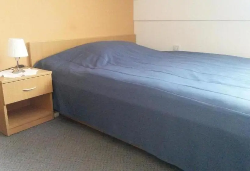 اتاق استاندارد یک نفره, Motel Majolka