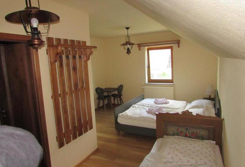 Номер Стандарт Трехместный, Pension Kamenný Dvůr