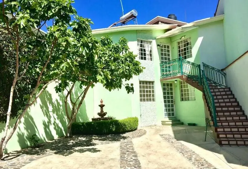 1 Sovrums Hus, Privada 400
