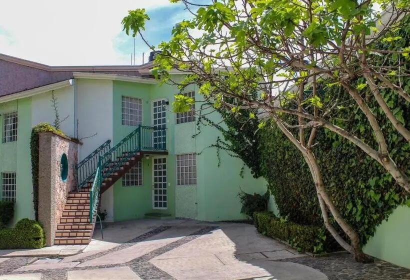1 Sovrums Hus, Privada 400