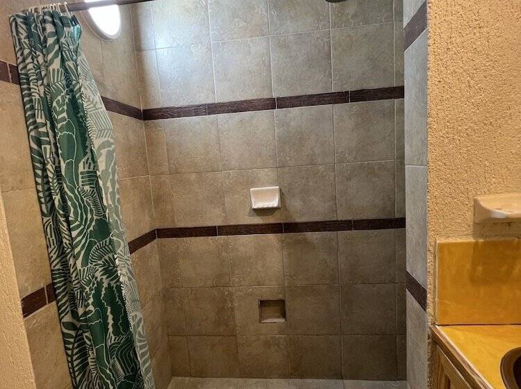 Люкс, Privada 400