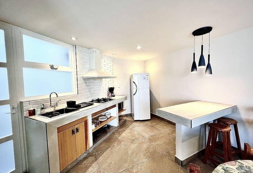 Дом 2 Спальни, Privada 400