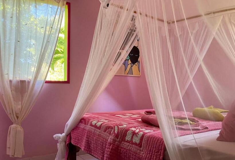 بانگلوی استاندارد 2 خوابه, Gîte Zandoli Koko