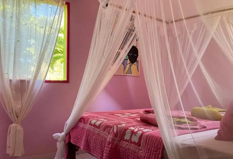 بانگلوی استاندارد 2 خوابه, Gîte Zandoli Koko
