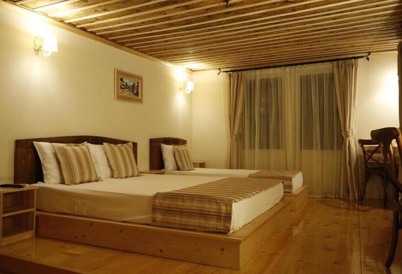 Номер Стандарт Трехместный, Guest House Epochs Since 1871
