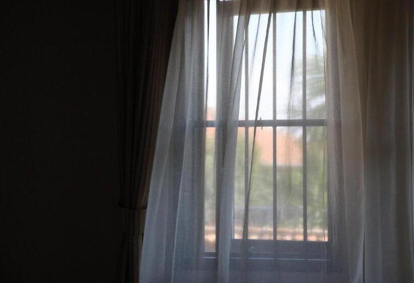 غرفة قياسية ثلاثية, Guest House Epochs Since 1871