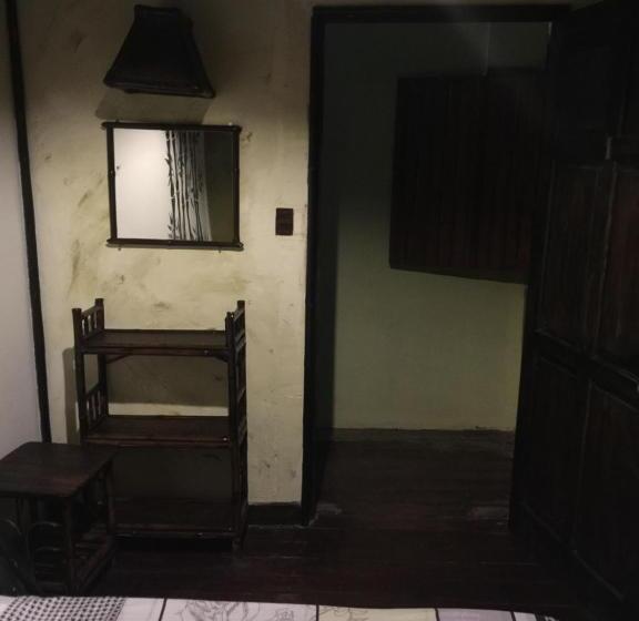 バス共有のスタンダードルーム, Hostel Antorchas
