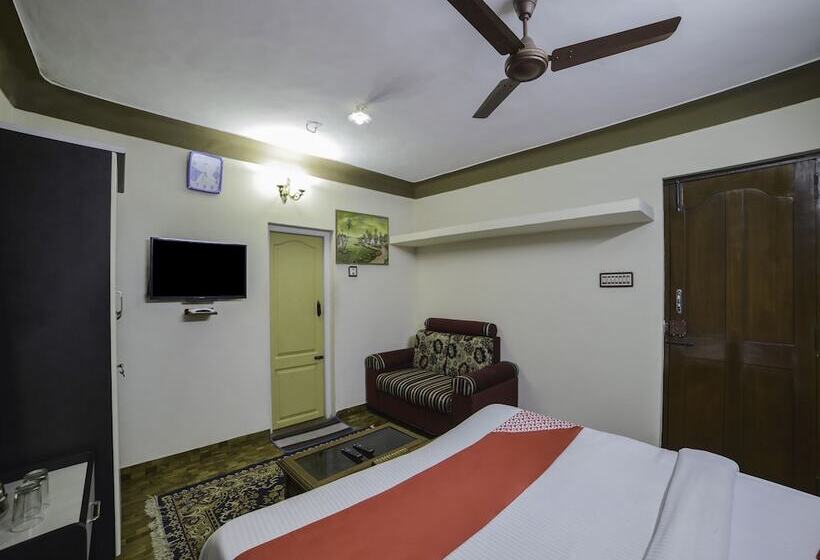 Номер Deluxe, Vijaya Deepa Guest House By Lexstays