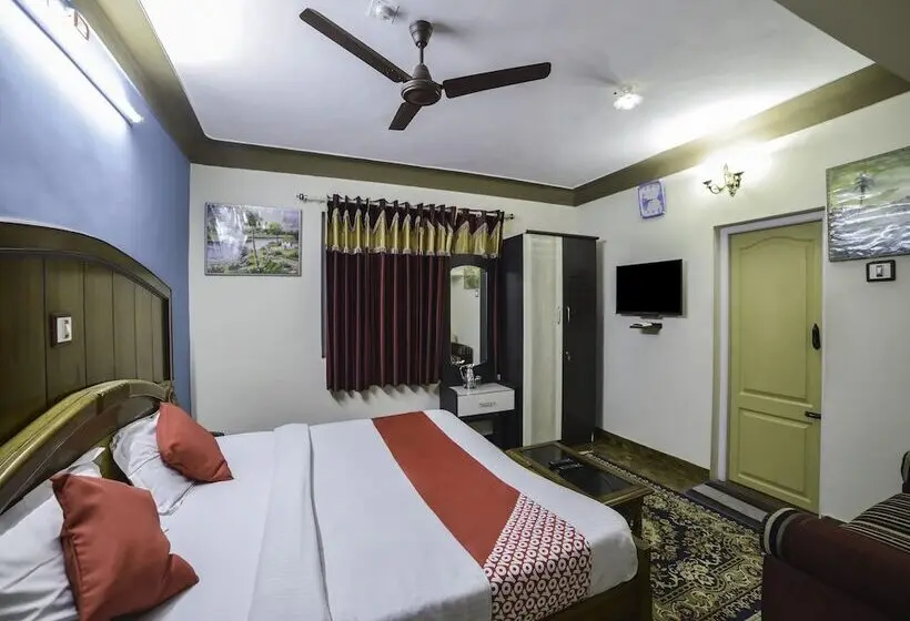 デラックスルーム, Vijaya Deepa Guest House By Lexstays