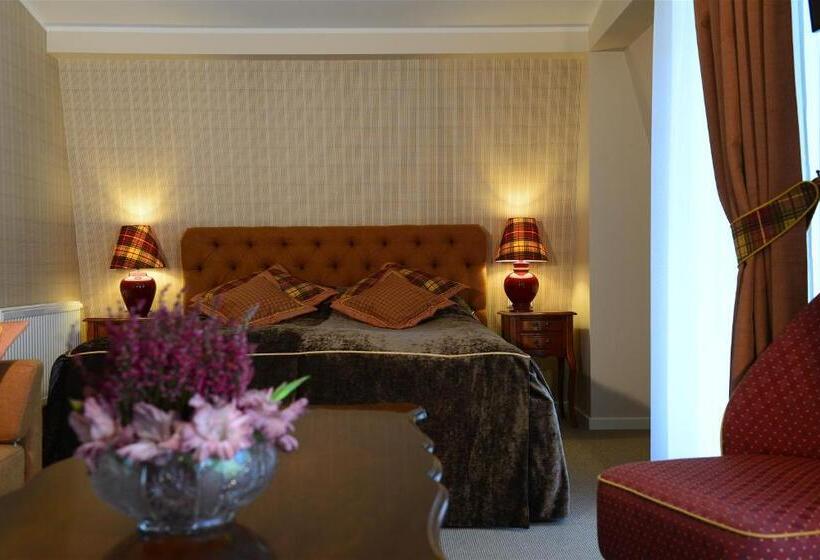 اتاق استاندارد سه تخته با بالکن, Vila Klasika