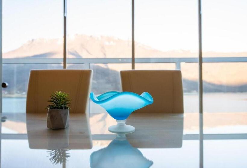 سوییت جونیور با چشمانداز دریاچه, Villa Jablanica Lake