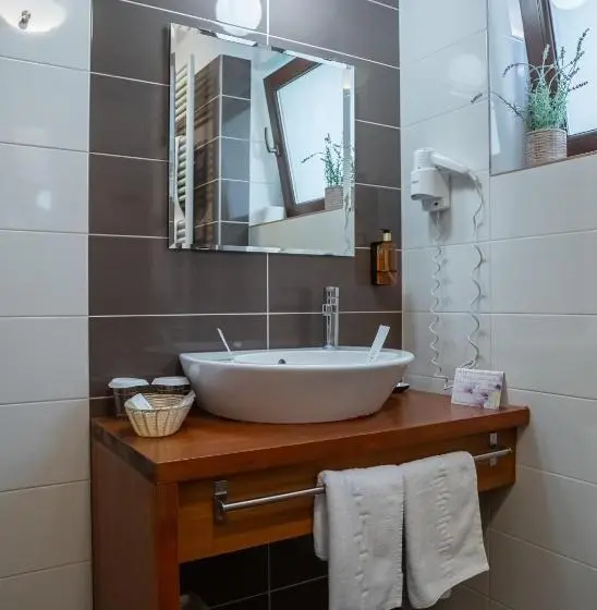 Deluxe-huone, Opus Villa