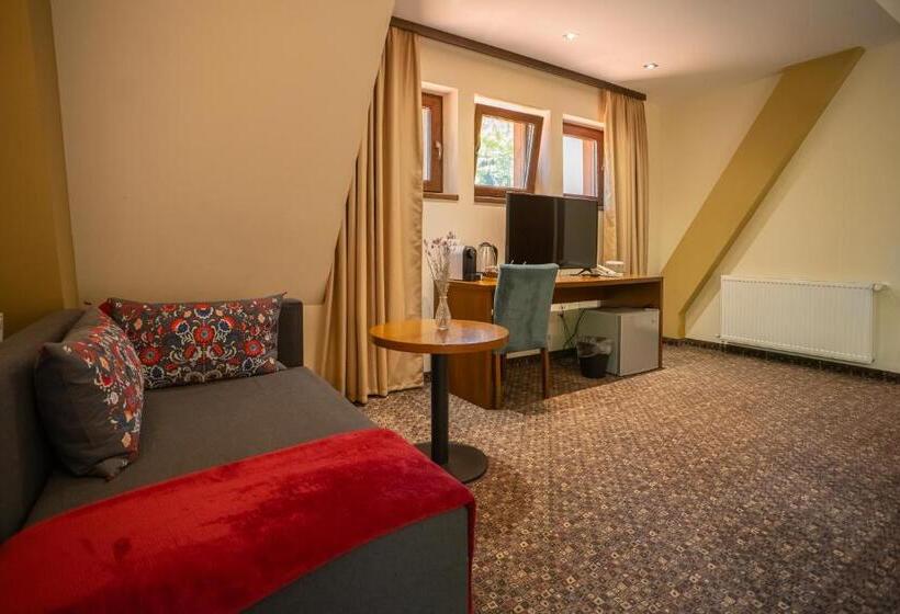 غرفة بريميوم, Opus Villa