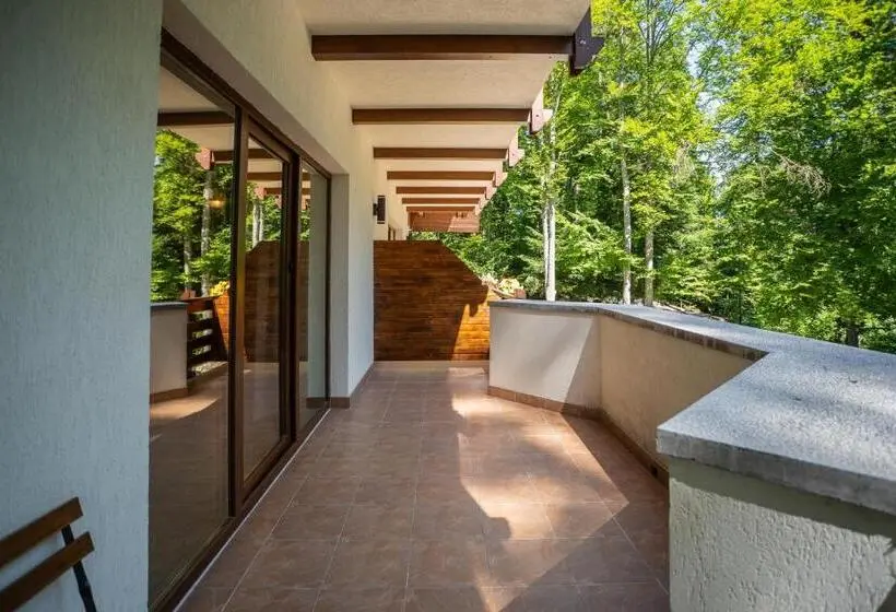 Perhesviitti, Opus Villa