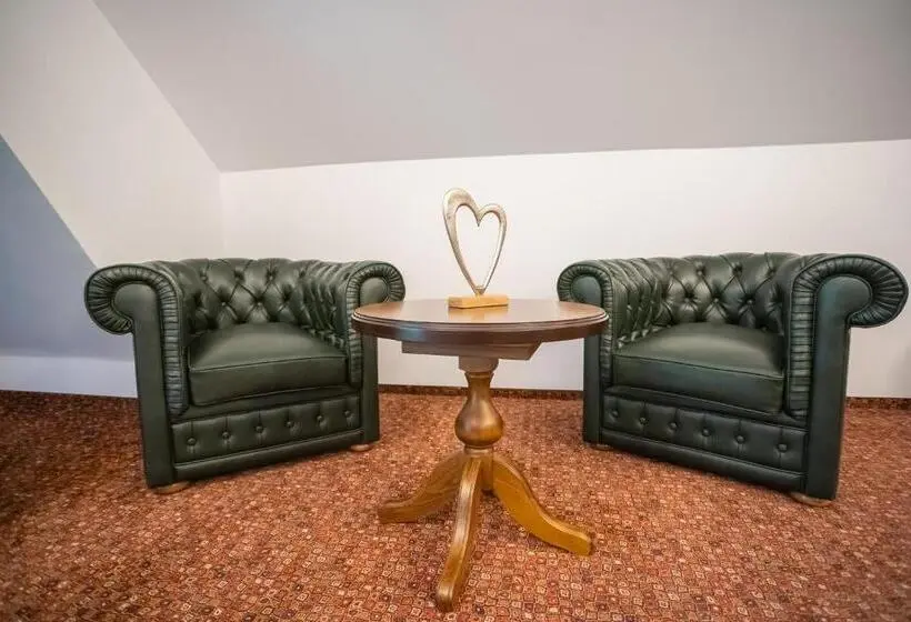 Standard-studio, Opus Villa