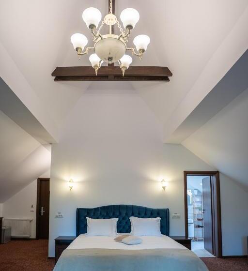 スタンダードスタジオ, Opus Villa