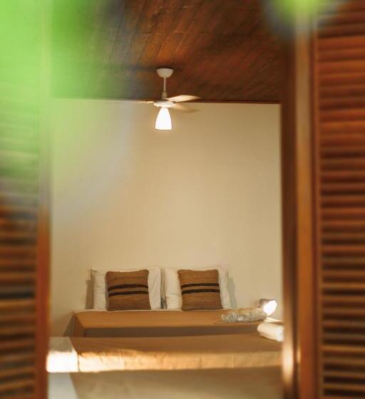 اتاق استاندارد چهار تخته, Pousada Pouso Da Maré