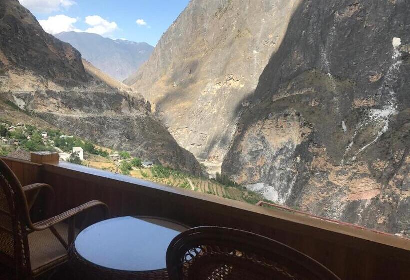 Standard Room with Balcony, Tibet Guesthouse 虎跳峡卓玛客栈