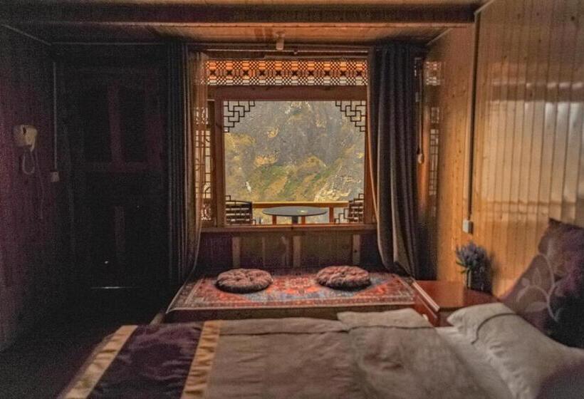 Standard Room with Balcony, Tibet Guesthouse 虎跳峡卓玛客栈