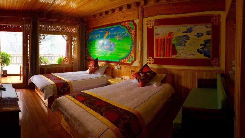 Standard Room Mountain View, Tibet Guesthouse 虎跳峡卓玛客栈