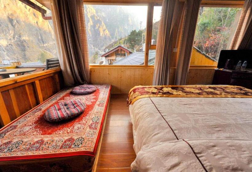 Standard Room King Size Bed, Tibet Guesthouse 虎跳峡卓玛客栈