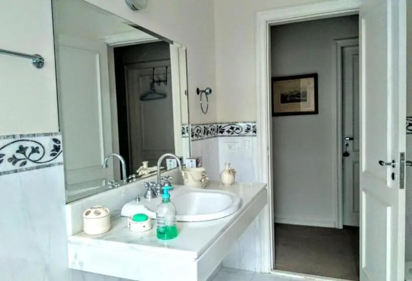 ガーデンビュースイート, Villa Serena Bed & Breakfast