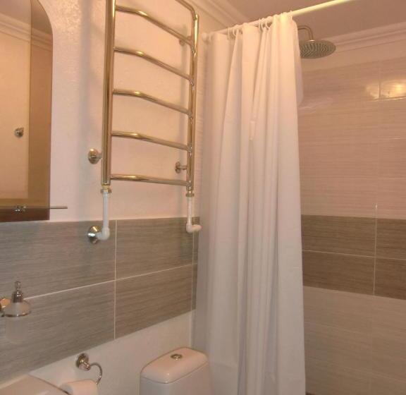 Cameră Standard cu Vedere la Mare cu Balcon, Shpinat