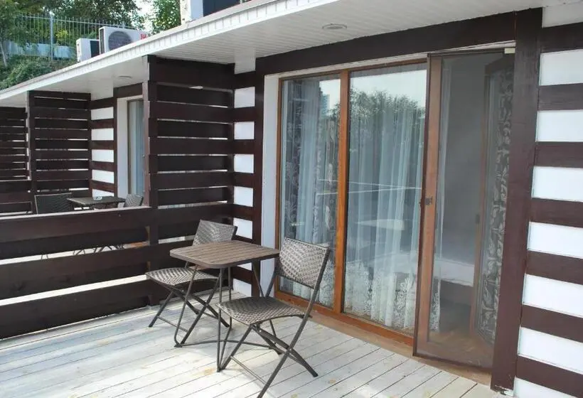 Cameră Standard cu Vedere la Mare cu Balcon, Shpinat