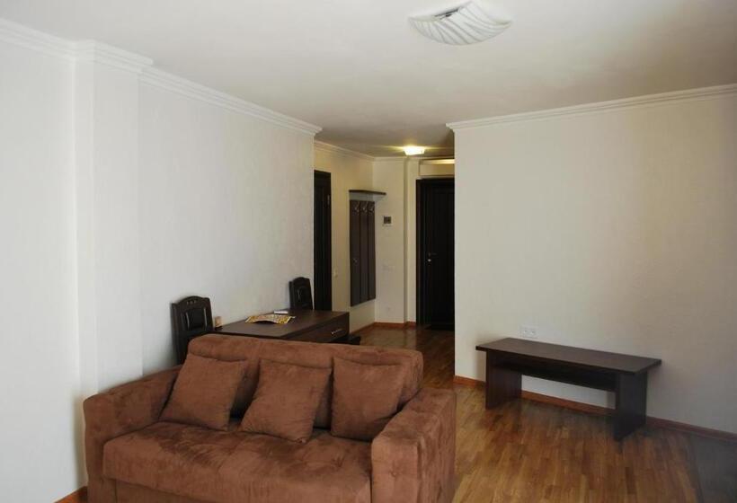 Apartament 1 Dormitor Deluxe, Shpinat