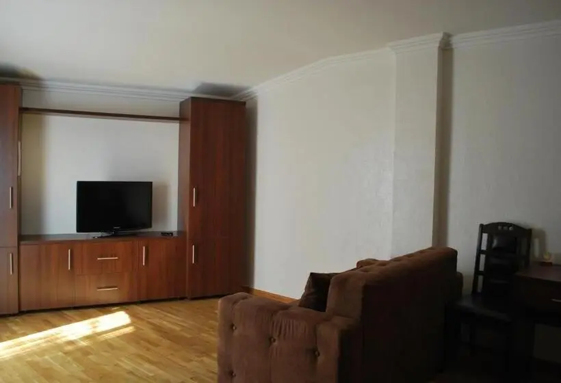 Apartament 1 Dormitor Deluxe, Shpinat