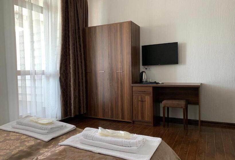 Cameră Deluxe cu Vedere la Mare cu Balcon, Shpinat