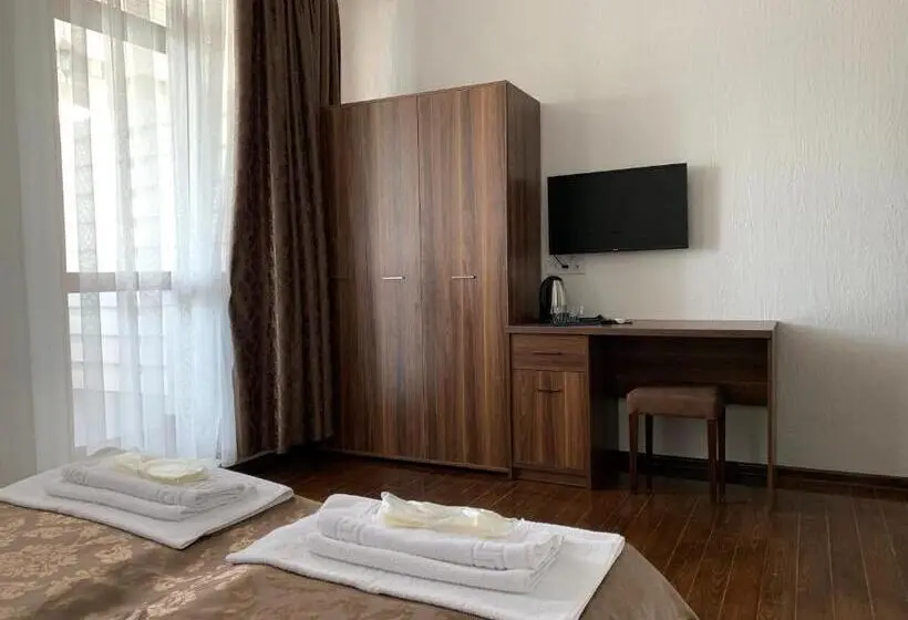 Cameră Deluxe cu Vedere la Mare cu Balcon, Shpinat