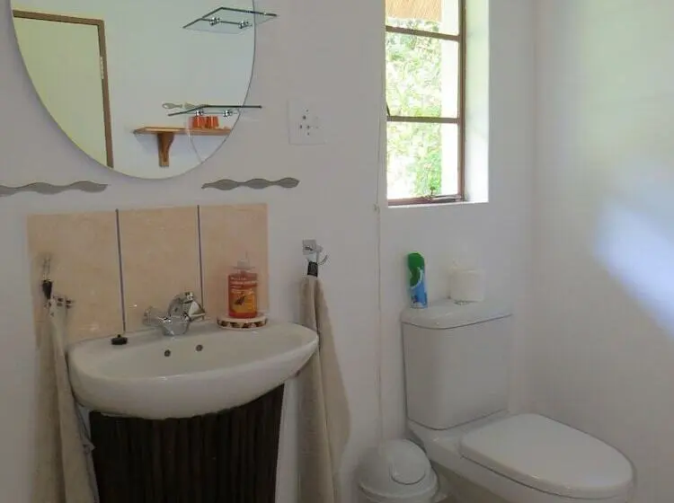 Perhebungalow, Thokozani Lodge