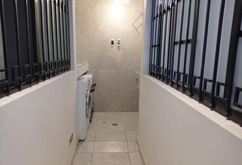 آپارتمان 1 خوابه همکف, La Casa De Justi