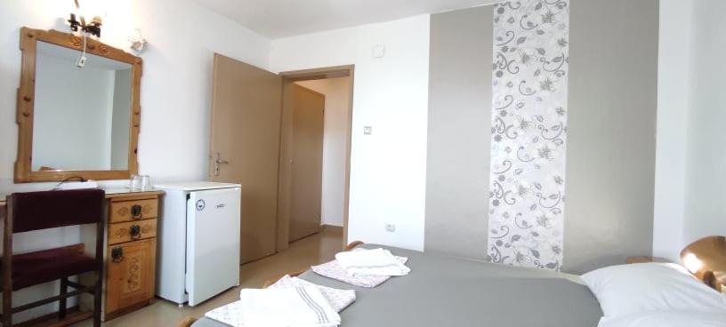 Номер Deluxe с Балконом, Guest House Orfey
