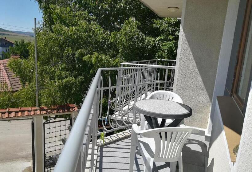 غرفة قياسية, Guest House Orfey