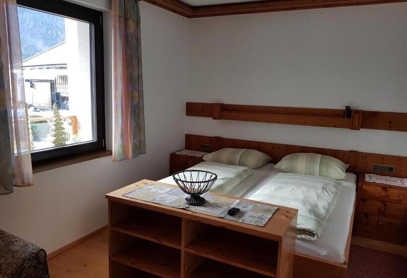 1 Bedroom Apartment Mountain View, Carinthia