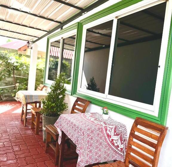 豪华房间, Suntalee House