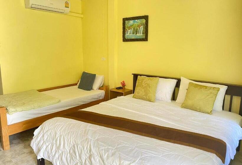 标准三人间, Suntalee House