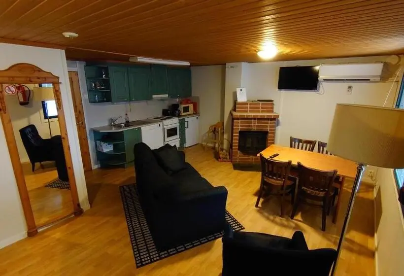 ２ベッドルームアパートメント, Guossi