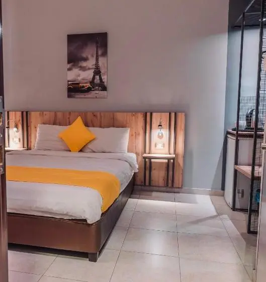 سوییت خانوادگی, Baden Hotel Suites