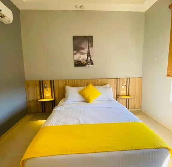 سوئیت جونیور خانوادگی, Baden Hotel Suites