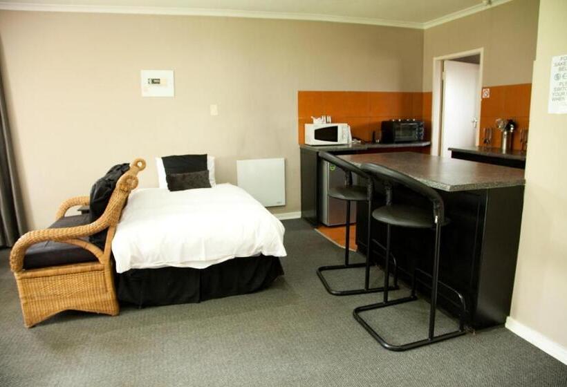 ファミリールーム, The Gables Middelburg Mpu