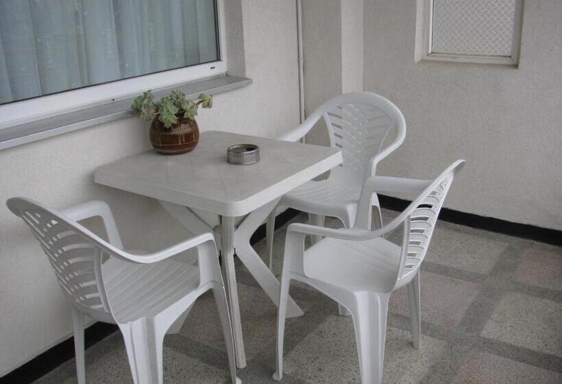 חדר סטנדרט עם מרפסת, Villa Sens