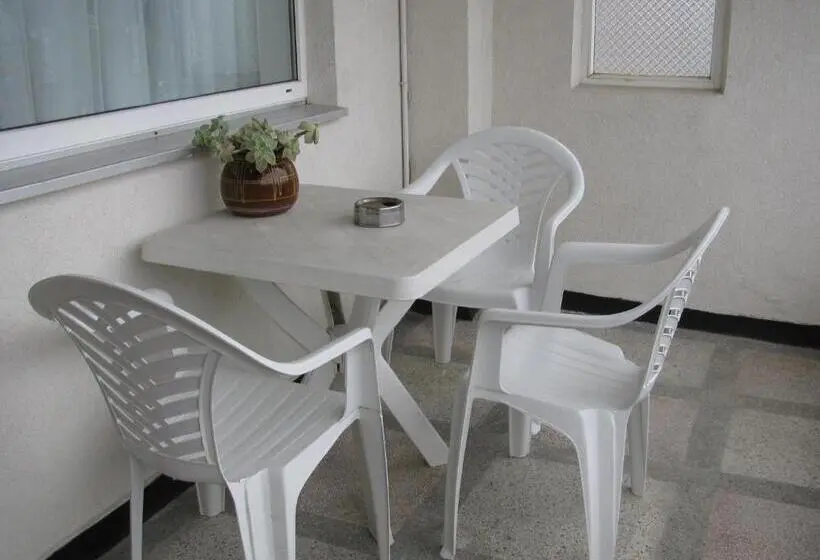 ファミリールーム, Villa Sens