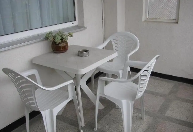 ファミリールーム, Villa Sens