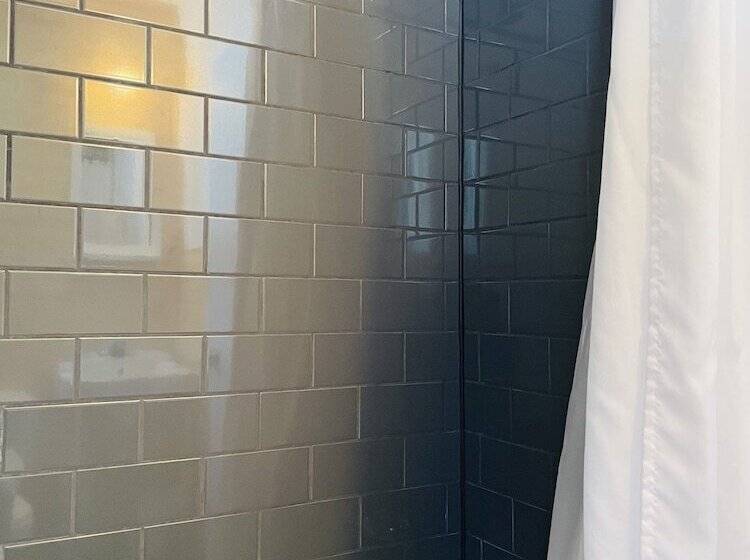 スタンダードルーム, Attitude Montagne