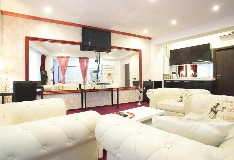 Люкс, Aparthotel Jolie