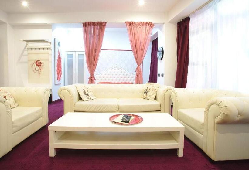 سوییت, Aparthotel Jolie