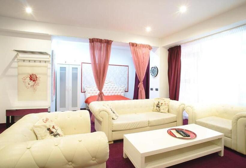 Люкс, Aparthotel Jolie